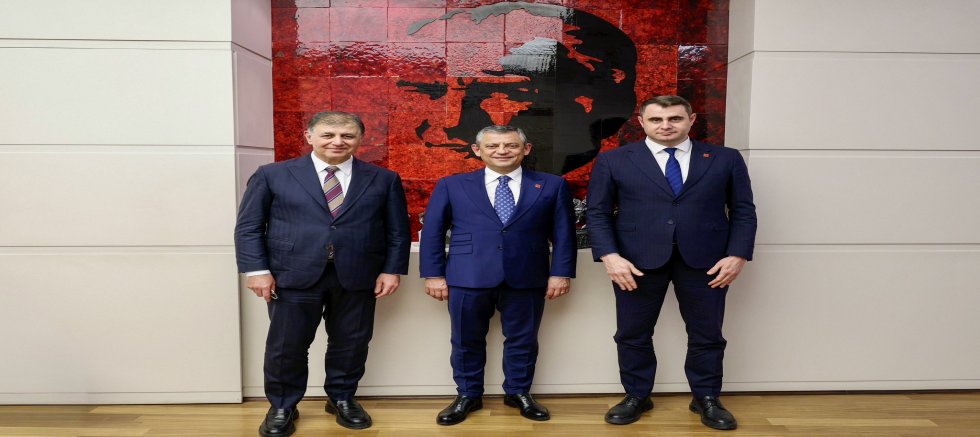 Tugay ve Güç’ten Özel’e ziyaret!