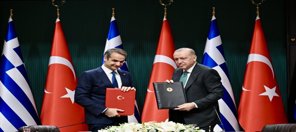 Türkiye ve Yunanistan arasında yeni dönem: 7 alanda imzalar atıldı!