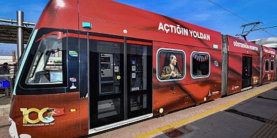 100’üncü yıla özel tramvaylar İzmir sokaklarında