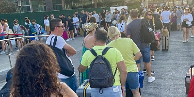 30 Ağustos’ta Sakız adası Türklerle doldu!