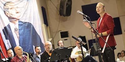 80’ler ve 90’ların Unutulmaz Şarkıları Çeşme’de Yankılandı