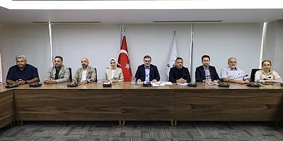 AK Parti İzmir’de 14 ilçe başkanı istifa etti