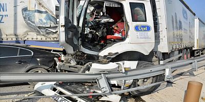 Akhisar'da feci kaza, 16 araç birbirine girdi!