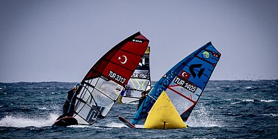 Alaçatı’da rüzgârın şampiyonları belli oldu