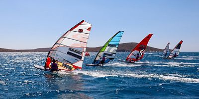 Alaçatı’da Windsurf Şampiyonası Heyecanı Başlıyor