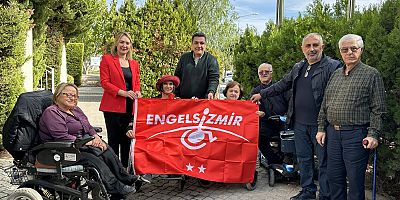 Alaçatı Ek Hizmet Binası’nda “Kırmızı Bayrak” Gururu