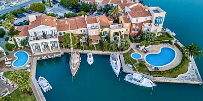 Alaçatı Port’ta bu sefer de Çeşme Belediyesi’ne ait 4 villa uçmuş
