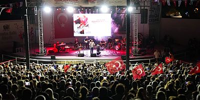 Alaçatı ve Çeşme’nin Kurtuluşu 103. yılında coşkuyla kutlandı