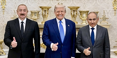 Aliyev ve Paşinyan El Sıkıştı: 35 Yıl Sonra Tarihi Barış Anlaşması