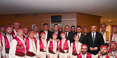 Balıkesir’in Yıldızı Parlıyor: Türküler ve Oyunlarla Unutulmaz Bir Gece