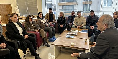 Başkan Denizli’den Çeşme Kent Konseyi’ne Ziyaret