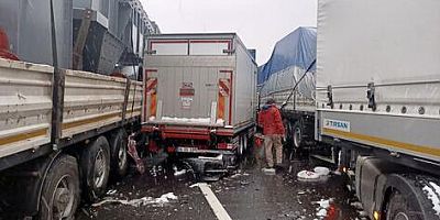 Bolu TEM'de feci kaza!