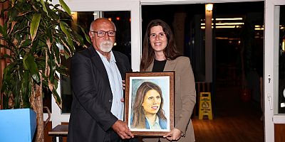 Çeşme Belediye Başkanı Lal Denizli, Muhtarlarla Yemekte Buluştu