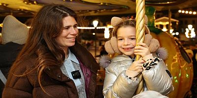 Çeşme Belediyesi’nden “Anne-Çocuk Eğitim Paketi” desteği 