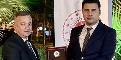 Çeşme Cumhuriyet Başsavcısı Mustafa Şen’e Duygusal Veda Yemeği 