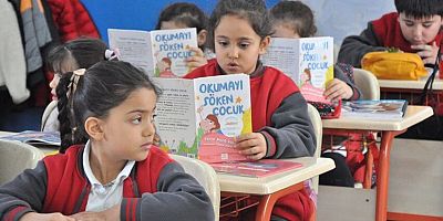 Çeşme’de 1. Sınıf Öğrencilerine Okuma Hediyesi