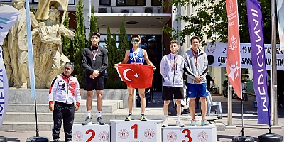 Çeşme’de 19 Mayıs Coşkusu: Gençlik Koşusu’nda Şampiyon Kaan Miyazaki Öztürk!