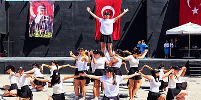 Çeşme’de 19 Mayıs Gençlik ve Spor Bayramı Büyük Bir Gururla Kutlandı
