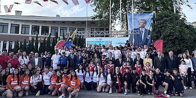 Çeşme’de 19. Yarımada Spor Oyunları Kortejle Başladı