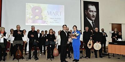 Çeşme’de 8 Mart Dünya Kadınlar Günü Kutlandı