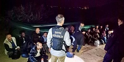 Çeşme’de Aynı Gece İki Operasyonda 50 Düzensiz Göçmen Yakalandı