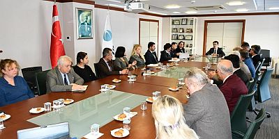 Çeşme’de Bağımlılıkla Mücadele Toplantısı Gerçekleştirildi 