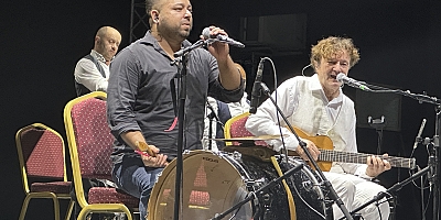 Çeşme'de Balkan Rüzgarı Esti