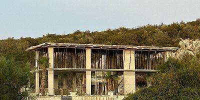 Çeşme’de Bu Kaçak Yapıyı Kimse Durduramıyor!