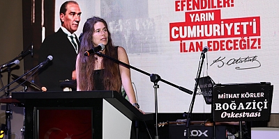 Çeşme’de Cumhuriyet Resepsiyonu Düzenlendi