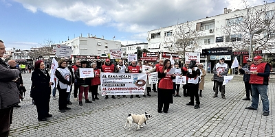 Çeşme’de Emeklilerden Çarpıcı Protesto: “Sadece Simit ve Ayranla Bile Yaşamak İmkansız!”