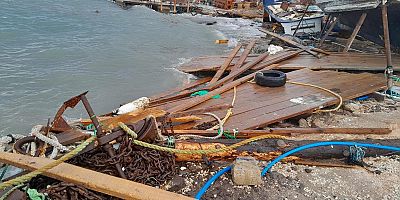 Çeşme’de Fırtına Ildır Balıkçı Barınağını Vurdu