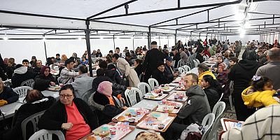 Çeşme’de İlk İftarlar Açıldı