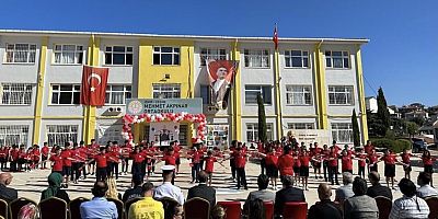 Çeşme’de İlköğretim Haftası Kutlandı