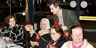 Çeşme’de Kadınlar, Ramazan Ayı ve 8 Mart İçin İftarda Bir Araya Geldi