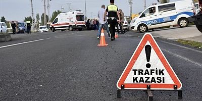 Çeşme’de Korkunç Kaza: 1 Kişi Hayatını Kaybetti, 2 Kişi Yaralandı