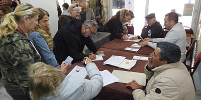 Çeşme’de Ön Seçime Yoğun İlgi