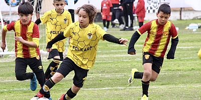 Çeşme’de U-9 Futbol Festivali düzenlendi