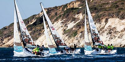 Çeşme'deki Yelken Yarışında Çifte Ödül Töreni
