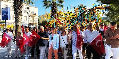 Çeşme Festivali Renkli Görüntülerle Başladı!