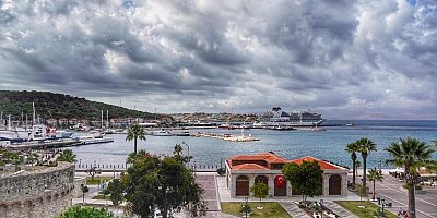 Çeşme Gümrük Binası hizmete açılıyor!