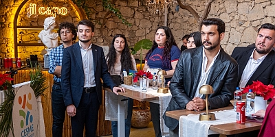 Çeşme Kent Konseyi Gençlik Meclisi Sahnede!