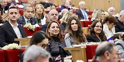 Çeşme’nin Büyükşehir’deki 5 Temsilcisi YENİ Parti’ye Geçti