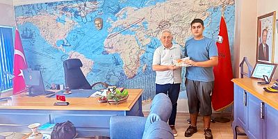Çeşme’nin LGS Birincisinden Milli Eğitim Müdürüne Ziyaret