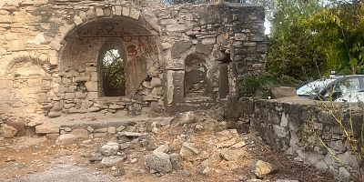 Çeşme’nin Tarihi Kilisesi Sahipsiz Kaldı