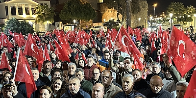 Çeşme Sokaklarında “Hükümet İstifa” Sesleri