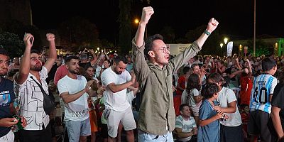 Çeşme Tek Yürek Oldu 