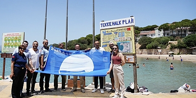 Çeşme Tekke Plajı, Mavi Bayrak Almaya Hak Kazandı 