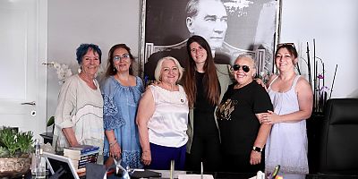 Çeşme Türk Anneler Derneği’nden Başkan Lal Denizli’yi Ziyaret ve Tebrik