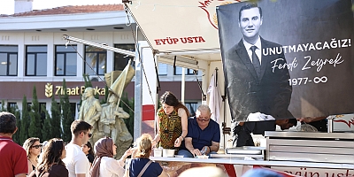 Çeşme ve Alaçatı’da Ferdi Zeyrek İçin Lokma Dağıtıldı