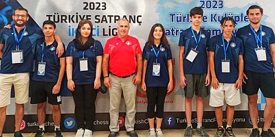 Çeşmeli satranç sporcuları Denizli’de!